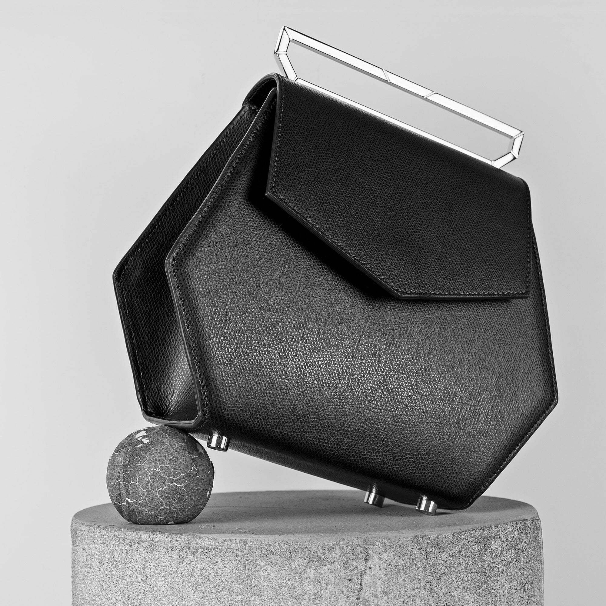 Maestoso Black Leather Renzo Bag